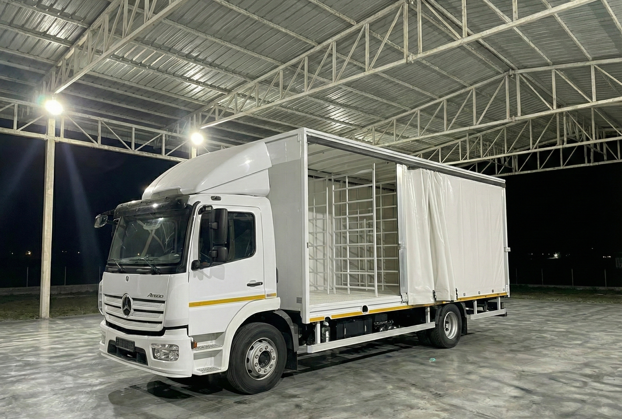 Mercedes Atego | Hızlı Kayar Perde Kasa